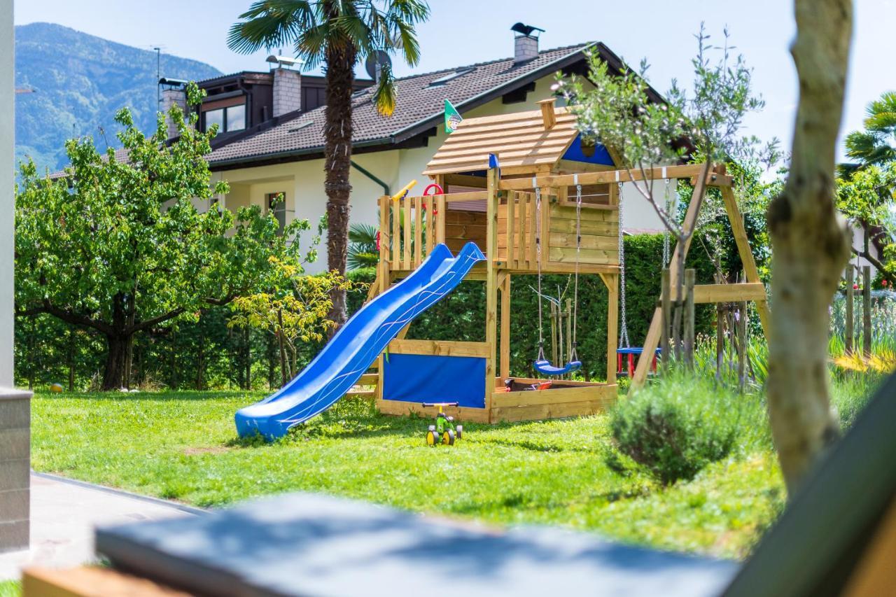 Ferienwohnungen Atz Термено Екстериор снимка